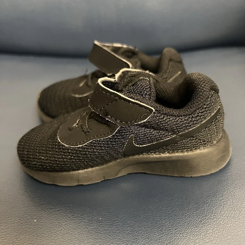 Nike‎ Tanjun (TDV) Infant/Toddler Shoe, Black/Black, 6C Sneakers